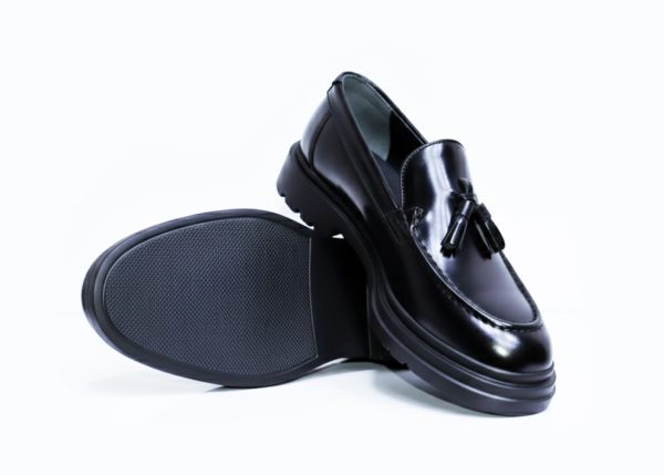 TNY-047 أحذية جلدية كلاسيكية