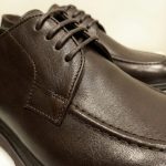 موكا - حذاء موكا - حذاء من الجلد البني الداكن برباط من الأربطة