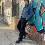 موكا - حذاء بدون كعب من الجلد البني الداكن